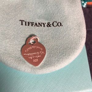 Return to Tiffany pink heart tag charm